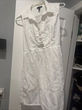 Aqua White Eyelet Collared Sleeveless Top